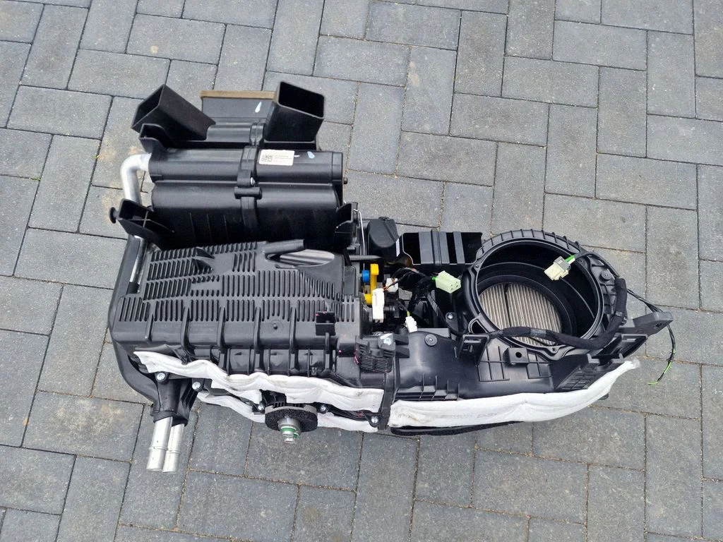 Obudowa nagrzewnicy – komplet – KIA Ceed (2018-)