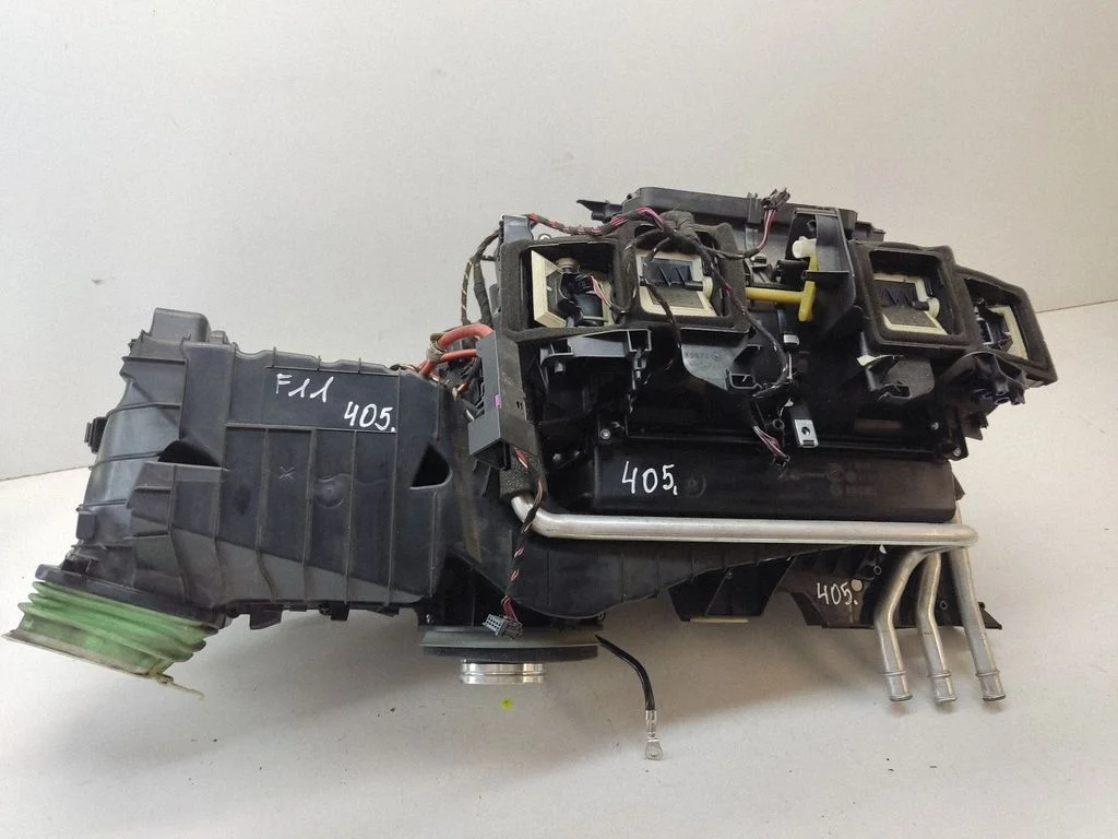 Obudowa nagrzewnicy – komplet – BMW Seria 5 F10 F11 (2009-2016)