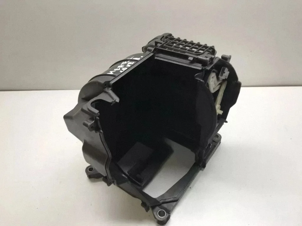 Salongi kütte- ja kliimaploki plastkorpus – Audi A6 Allroad C6 (2006-2011)