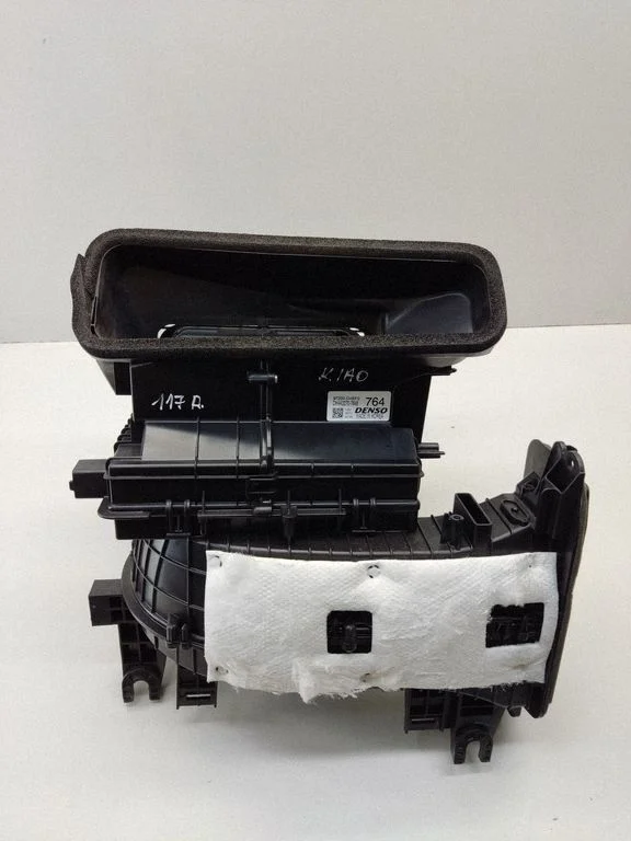 Salongi kütte- ja kliimaploki plastkorpus – KIA Optima (2015-2020)