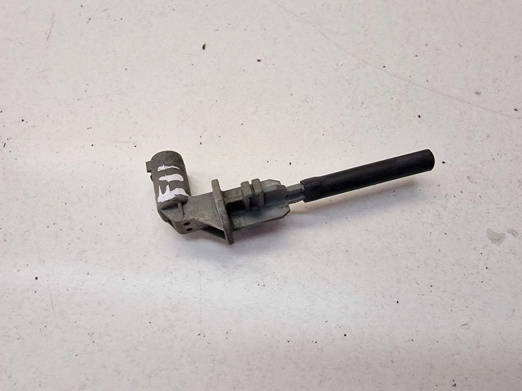 Coolant level sensor – BMW 5 Series F10 F11 (2009-2016)