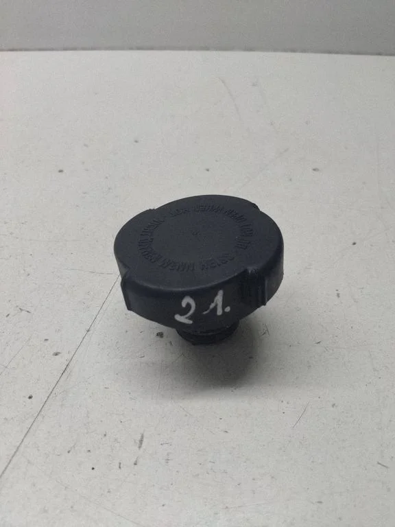 Coolant expansion tank/reservoir cap 1742231