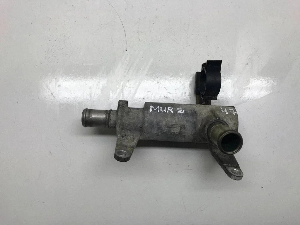 Thermostat/thermostat housing – front