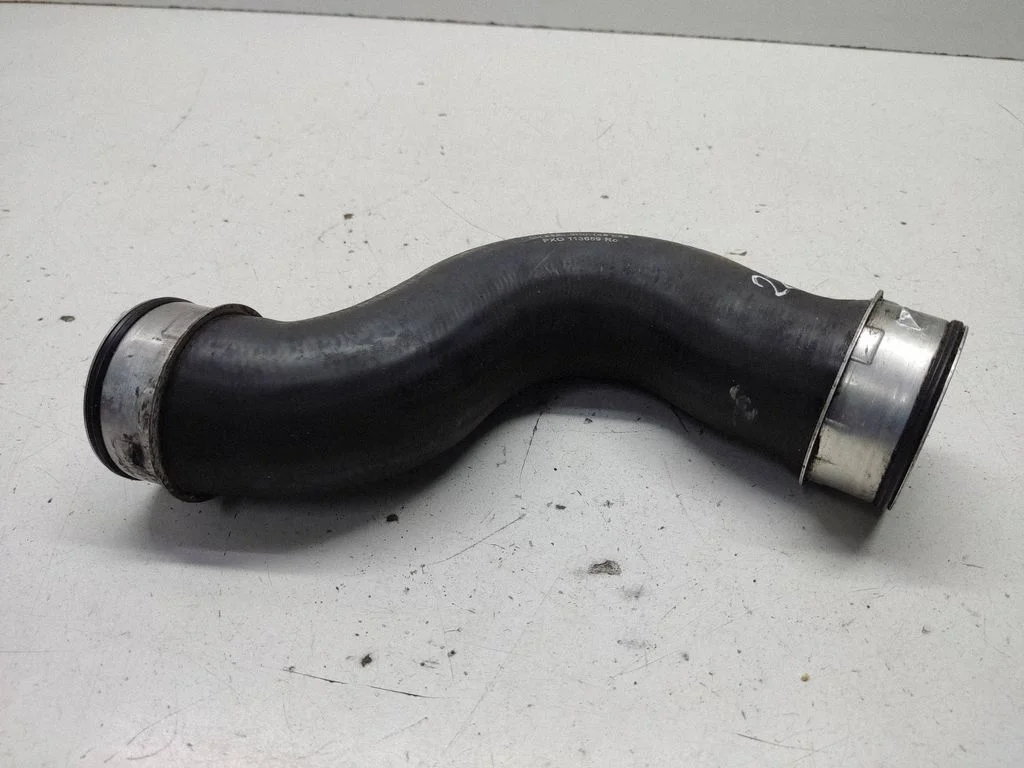 Intercooler hose/pipe 3C0145832