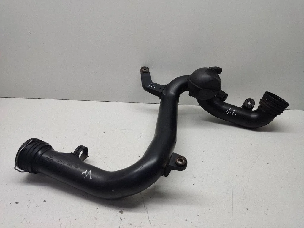 Intercooler hose/pipe 1K0145770B