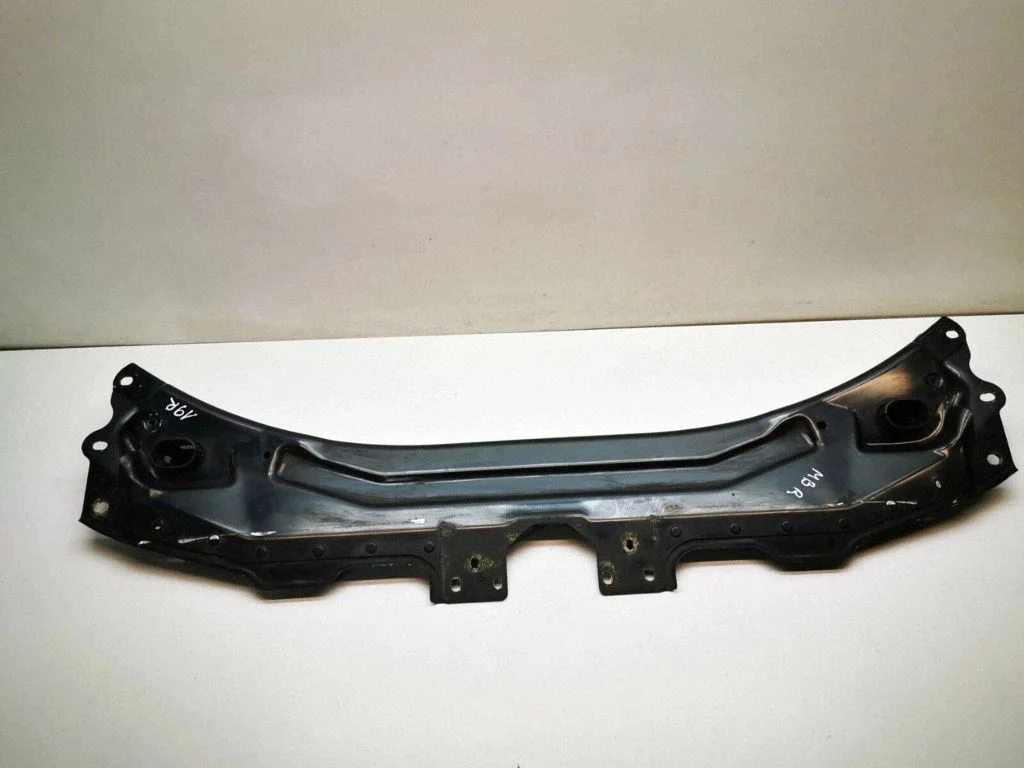 Radiator support slam panel – Mercedes-Benz R-Class W251 (2005-2013)