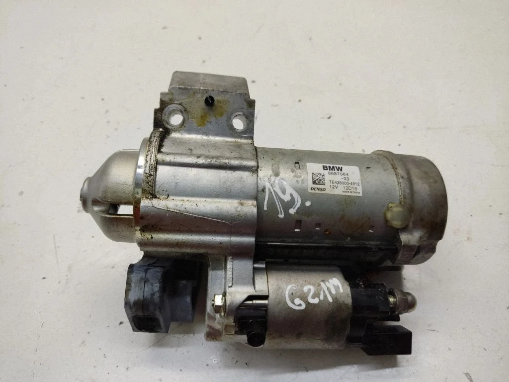 Starter motor 8687064