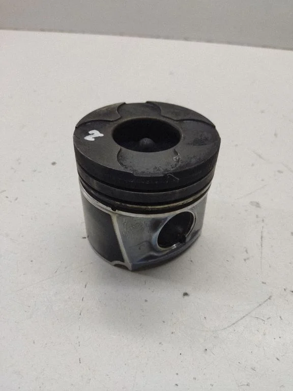 Piston – Audi A4 S4 B6 8E 8H (2001-2005)