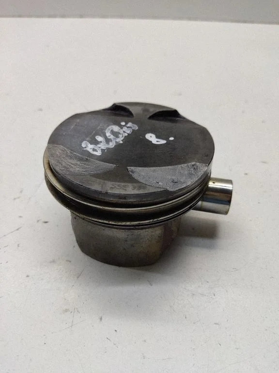 Piston – BMW 3 Series E90 E91 (2005-2012)