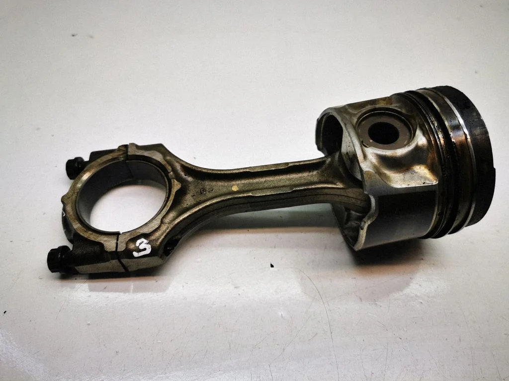 Piston – Lexus IS 220D-250-350 (2006-2013)
