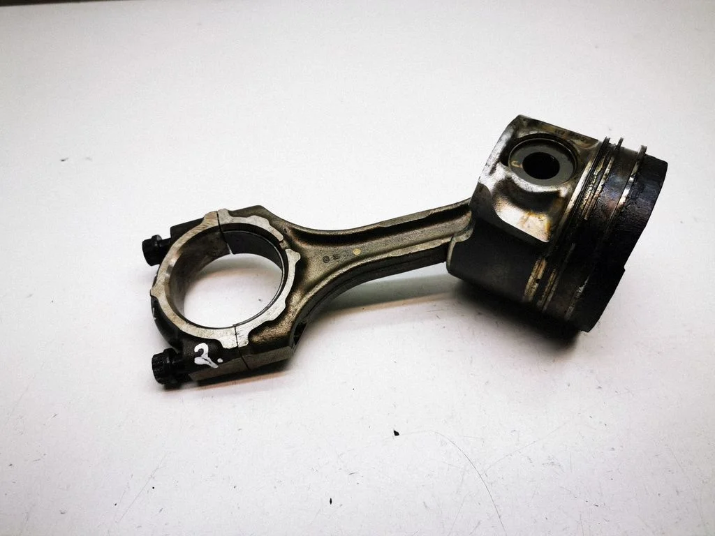 Piston – Lexus IS 220D-250-350 (2006-2013)