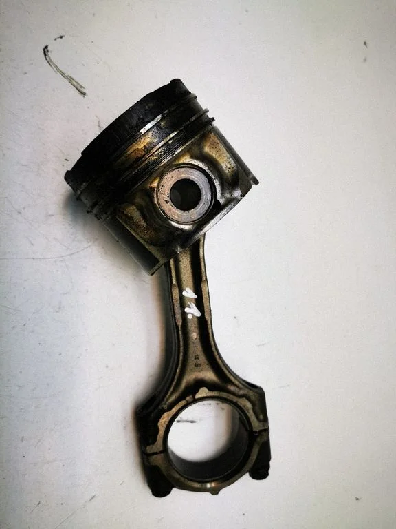 Piston – Lexus IS 220D-250-350 (2006-2013)