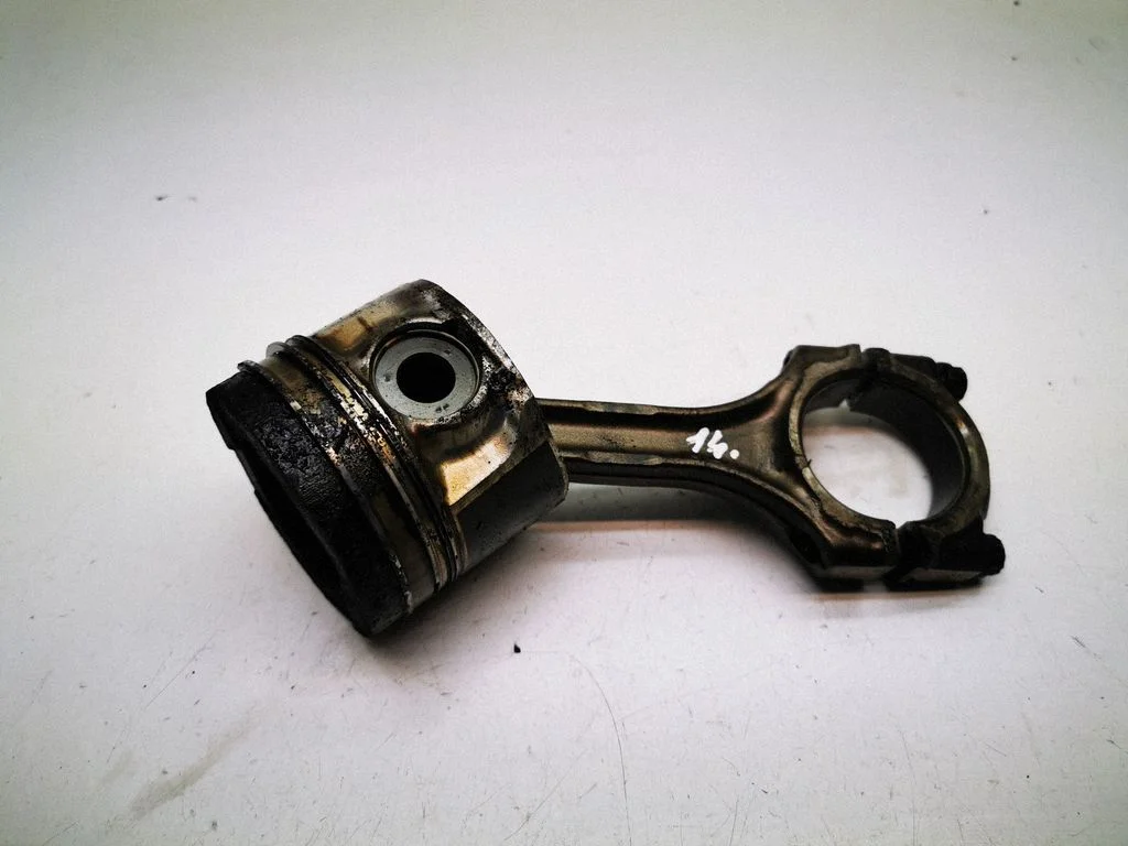Piston – Lexus IS 220D-250-350 (2006-2013)