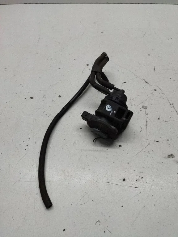 Zawór elektromagnetyczny turbo 8200575400