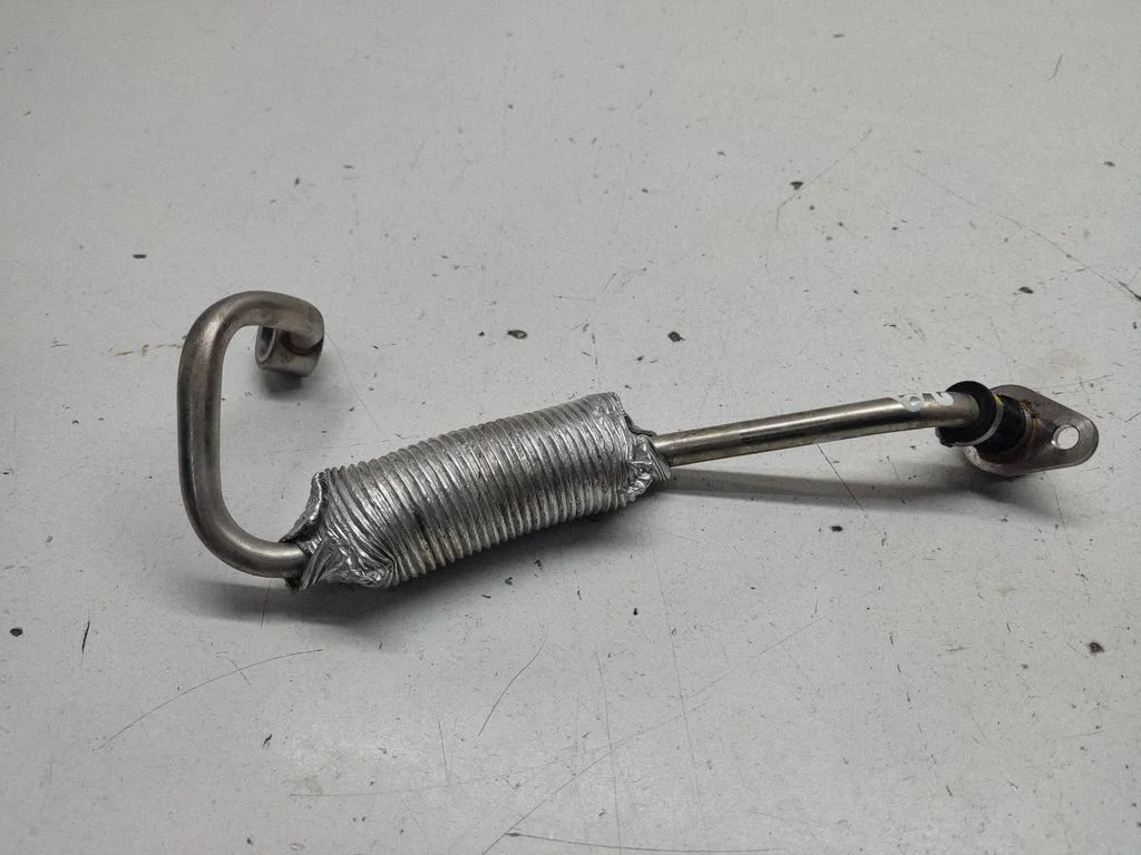 Turbo turbocharger oiling pipe/hose 240508