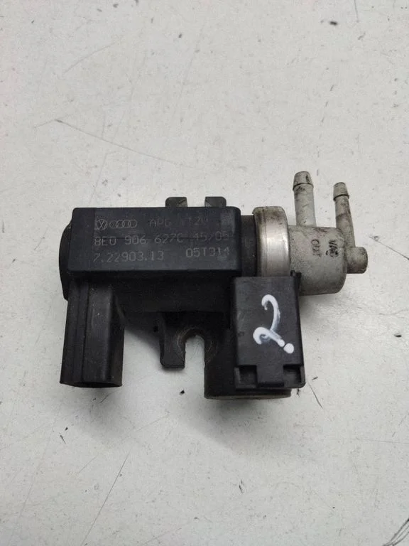Solenoidklapp 8E0906627C