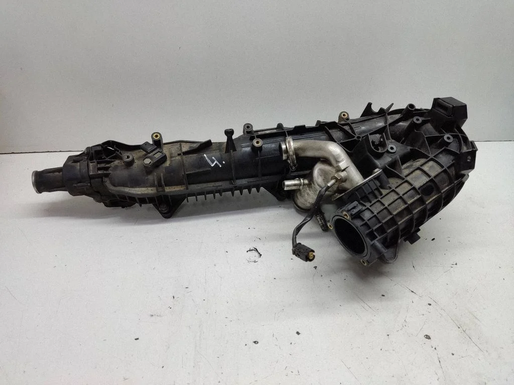 Intake manifold – BMW X5 E70 (2006-2013)