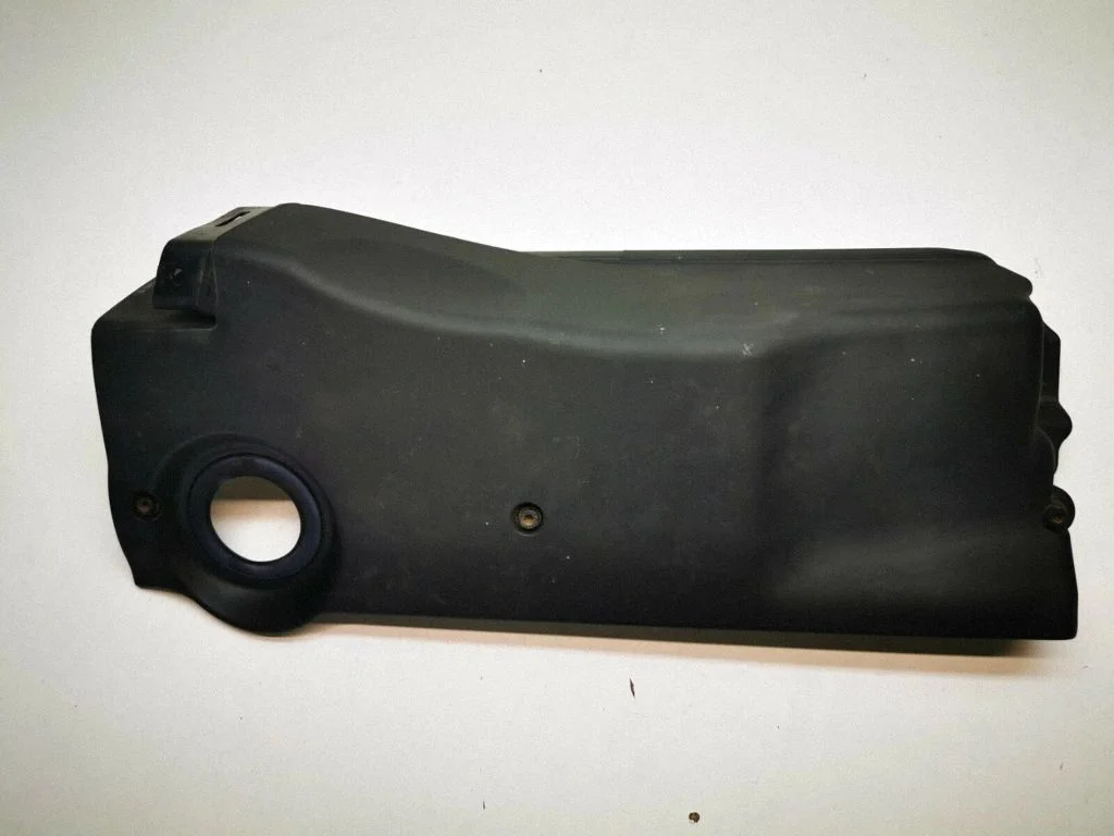 Air filter box cover – Land Rover Range Rover L322 (2002-2012)
