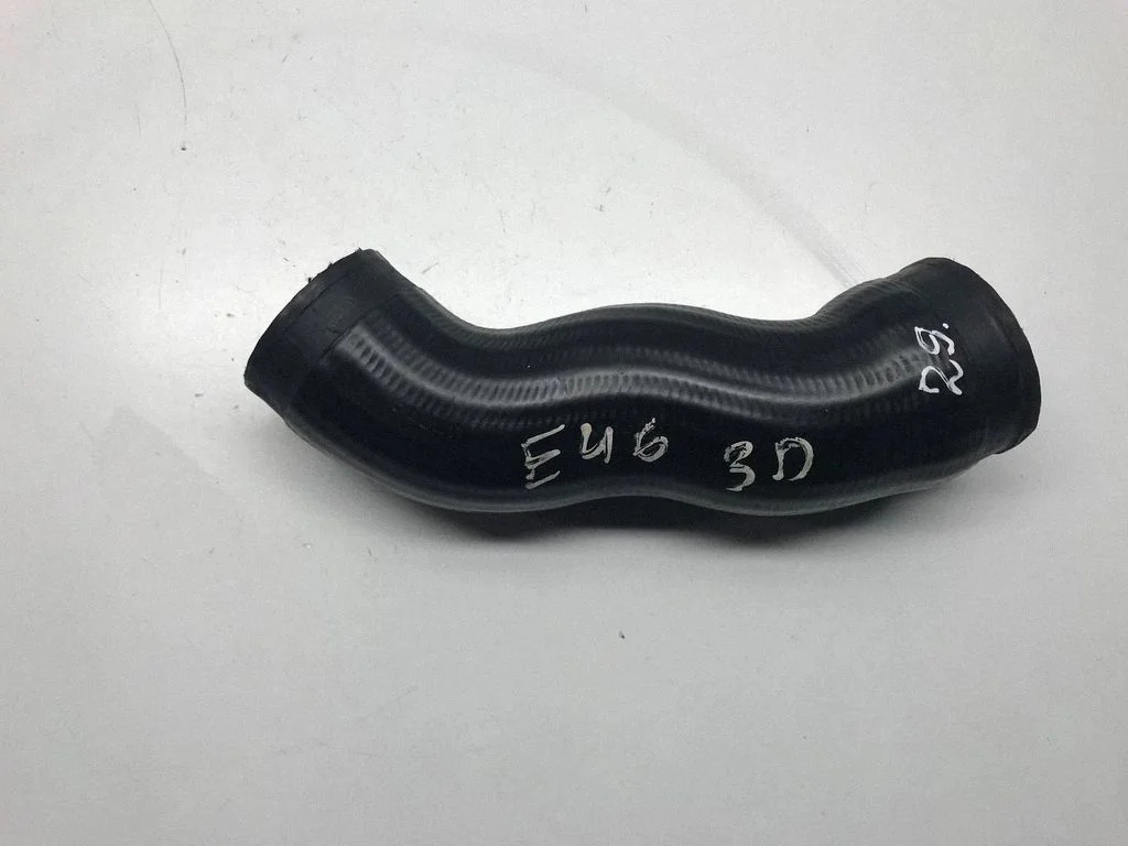 Air intake hose/pipe – front