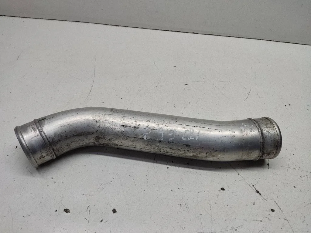 Air intake hose/pipe – BMW 5 Series E39 (1996-2003)