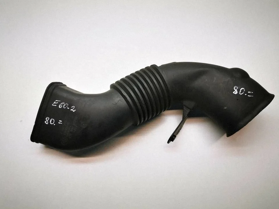 Air intake hose/pipe – BMW 5 Series E60 E61 (2004-2010)