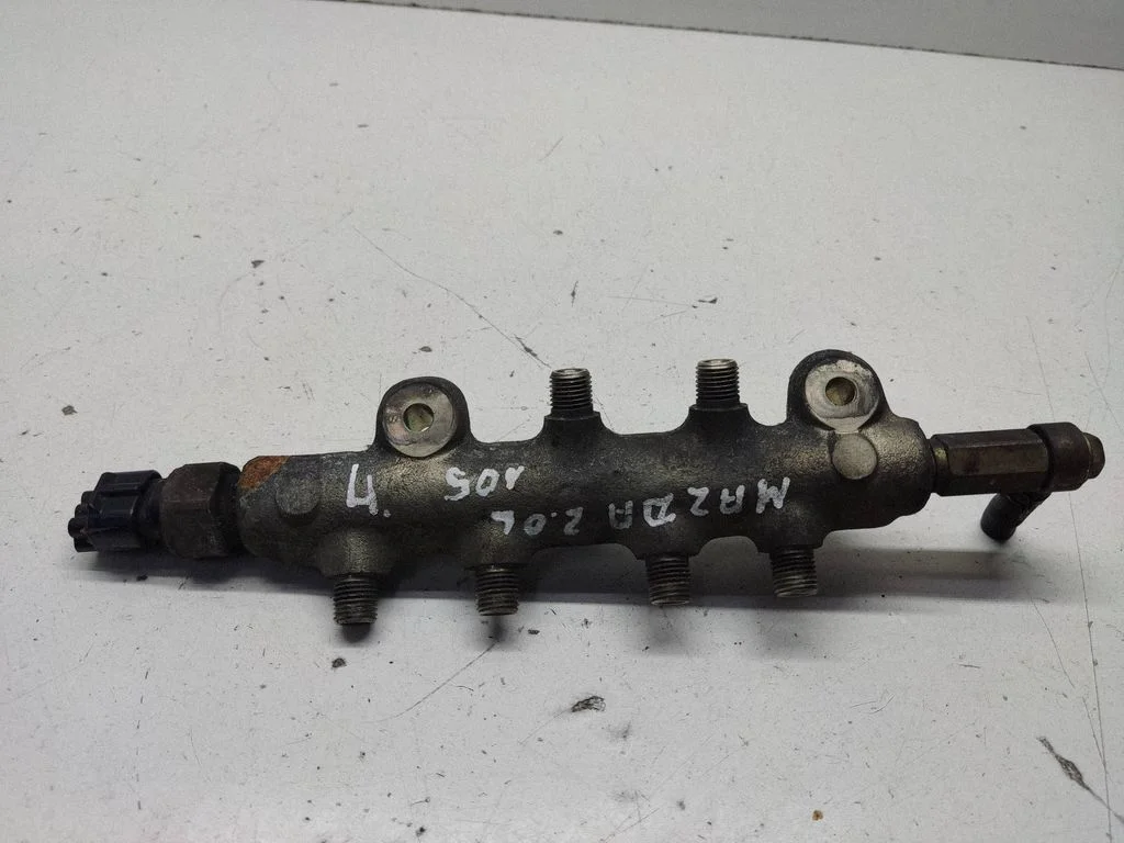 Fuel main line pipe 63688
