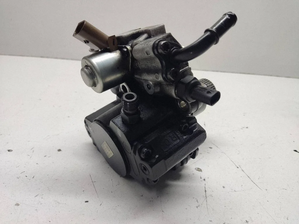 Kütuse kõrgsurvepump A6510702801