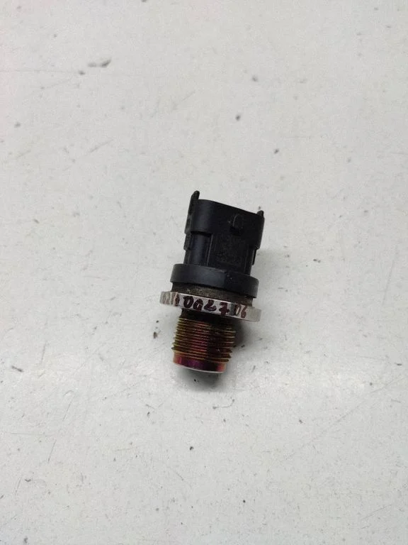 Fuel pressure sensor – Hyundai Santa Fe (2000-2006)
