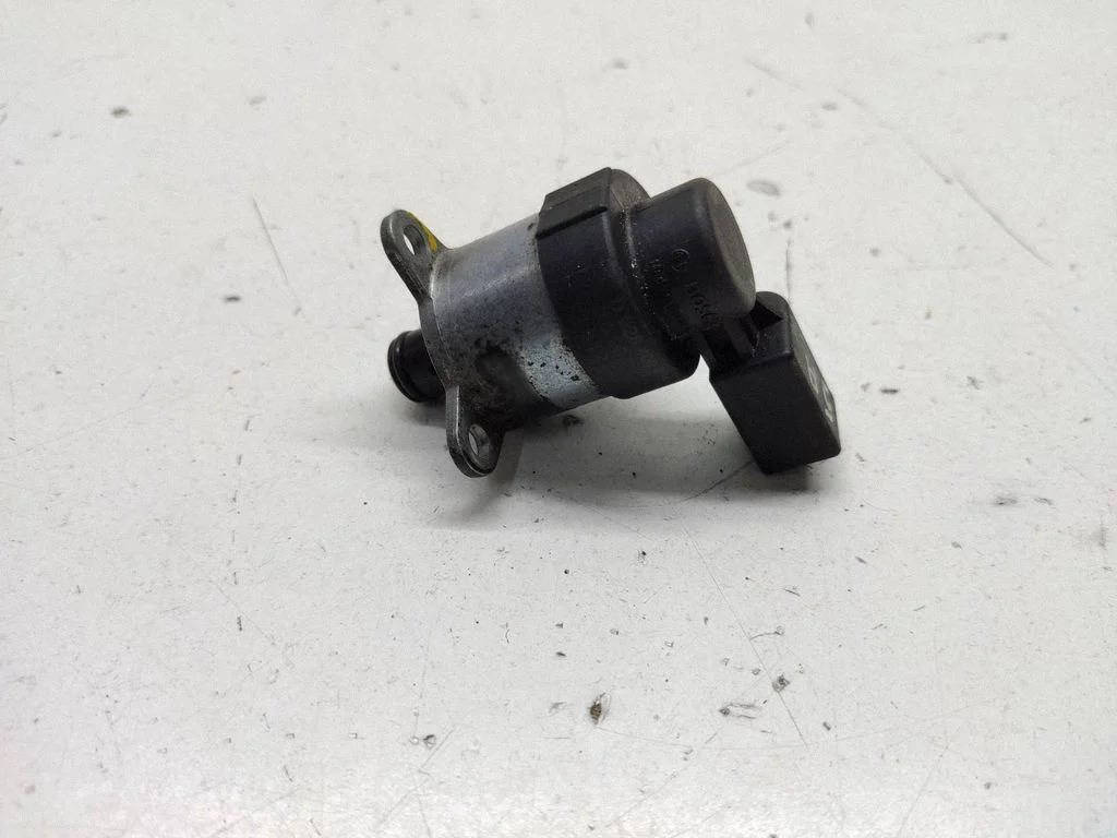 Fuel pressure sensor – BMW 3 Series E46 (1998-2005)
