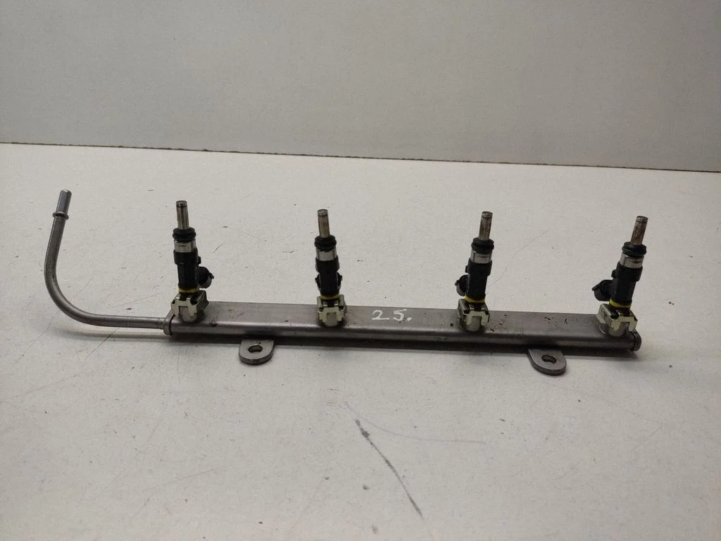 Pihustite (düüside) komplekt – Mitsubishi Outlander (2013-2021)