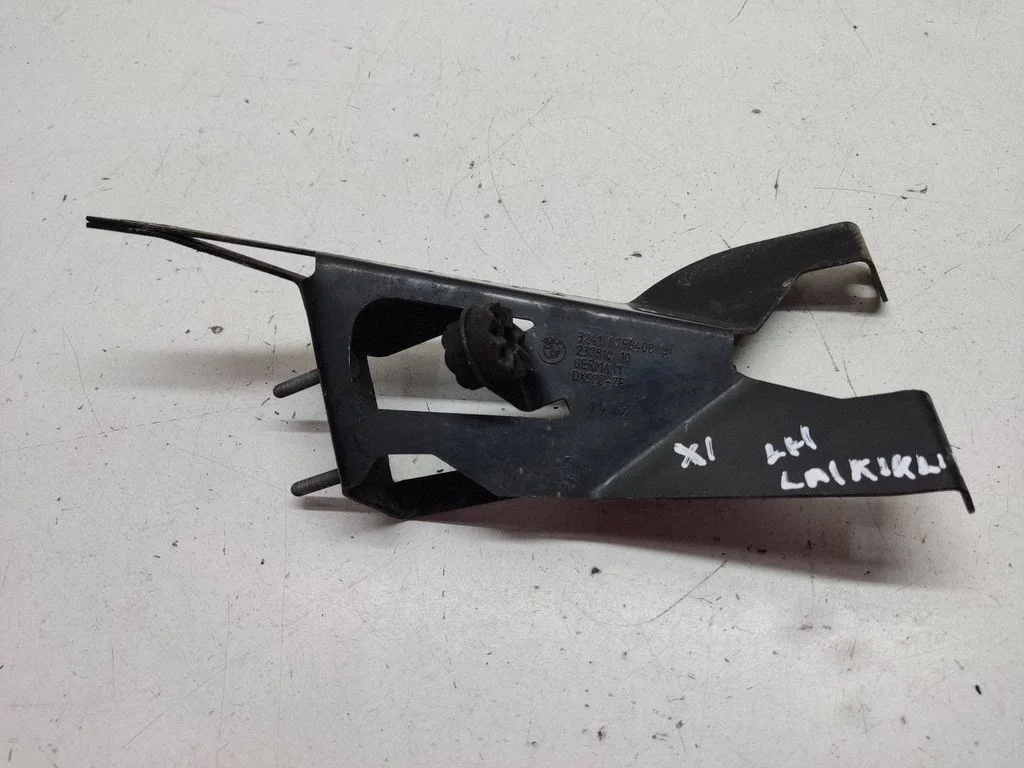 Power steering pump mounting bracket – BMW X1 E84 (2009-2015)