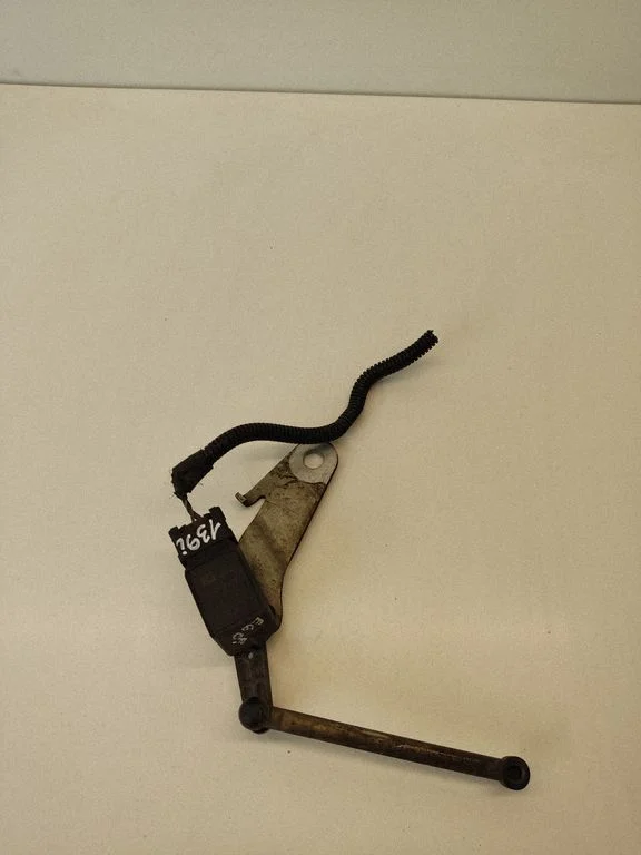 Front height sensor lever – BMW 5 Series E60 E61 (2004-2010)