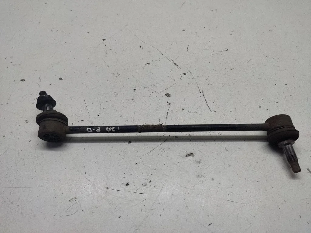 Front anti-roll bar/stabilizer link – right