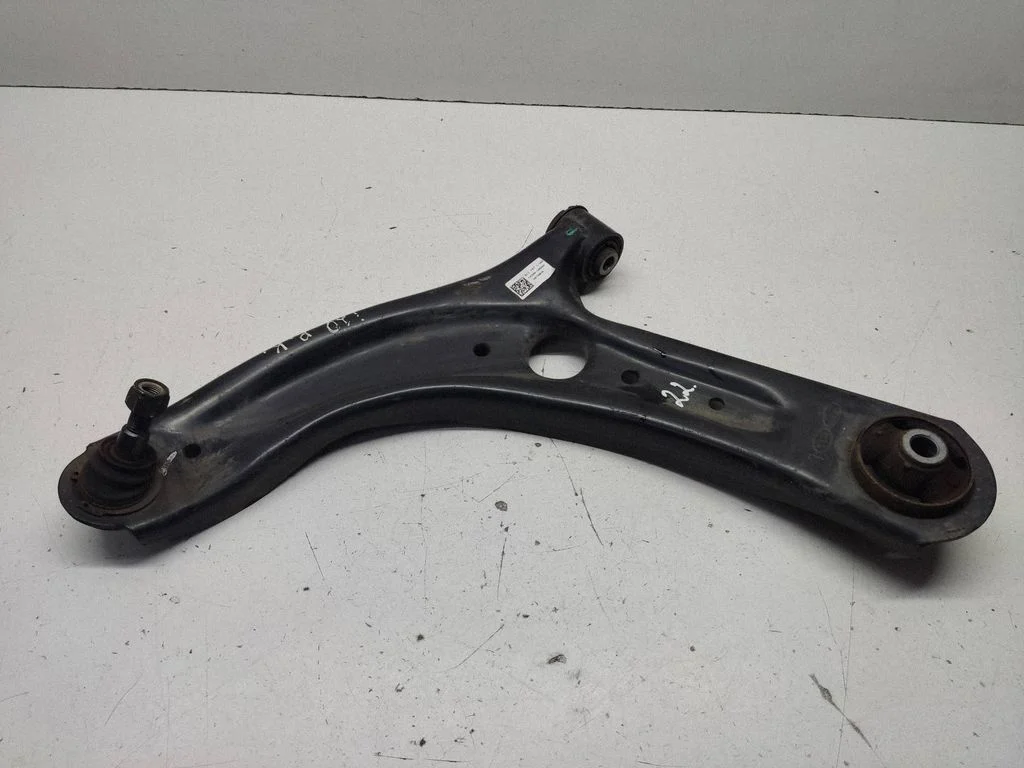 Front control arm 54500Q0000