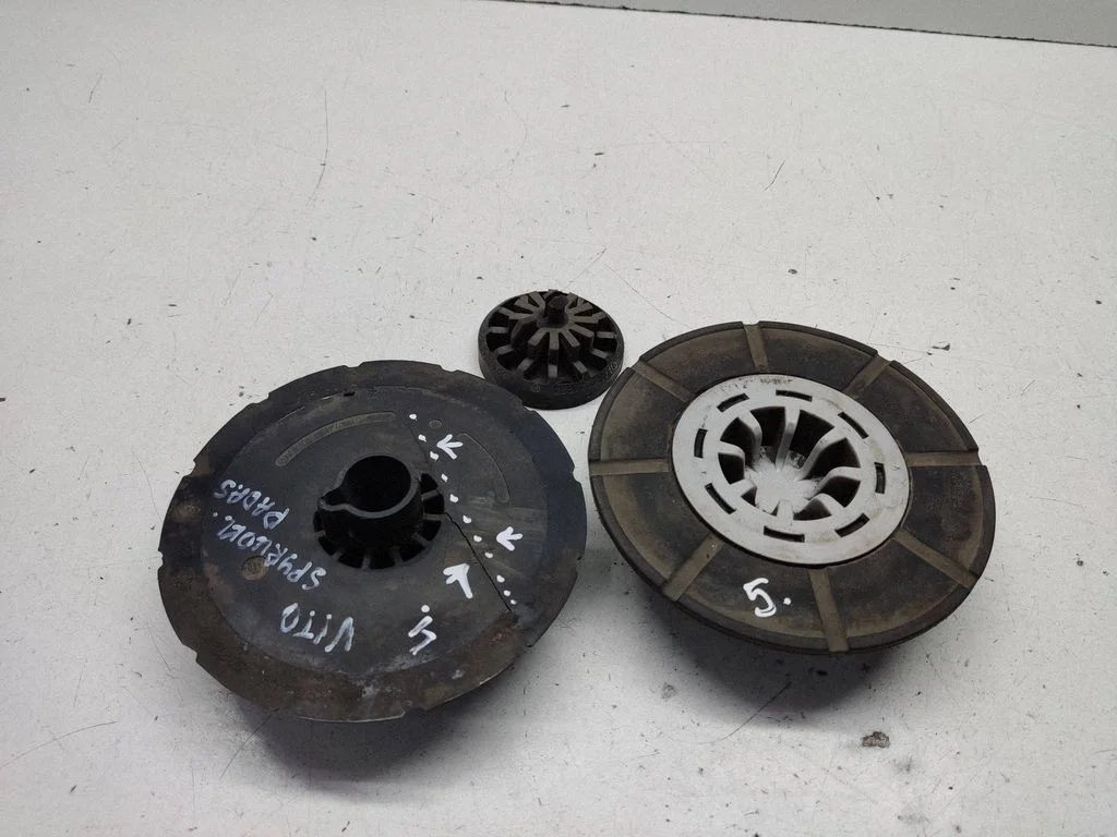 Rear coil spring rubber mount – Mercedes-Benz Vito Viano W447 (2014-)