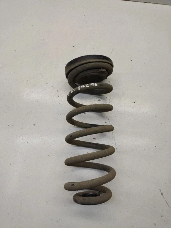Tagumine keerdvedru 55331D3000