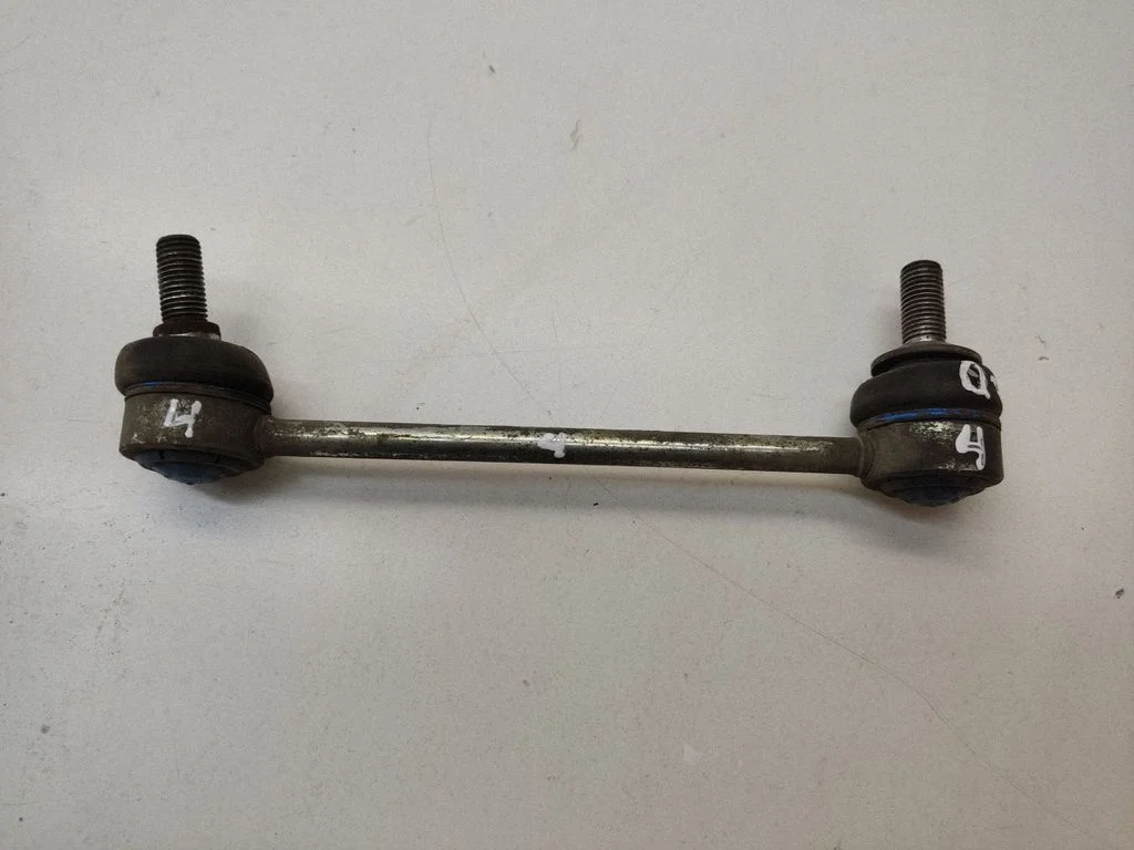 Łącznik stabilizatora tylnego – BMW Seria 5 F10 F11 (2009-2016)