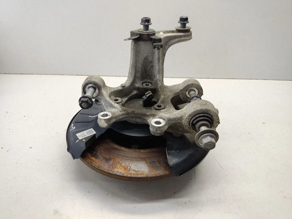 Tagumine rumm 52700K4100