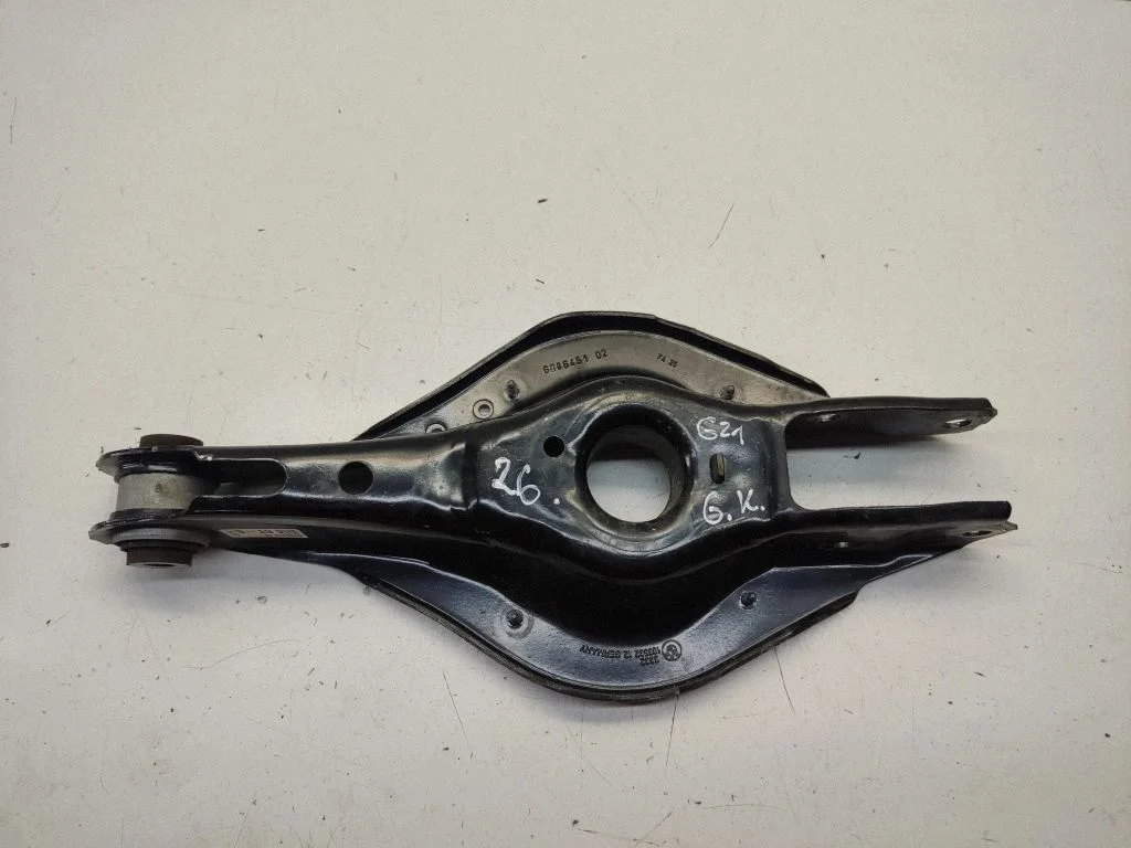 Tagumine ülemine õõtshoob 6886448