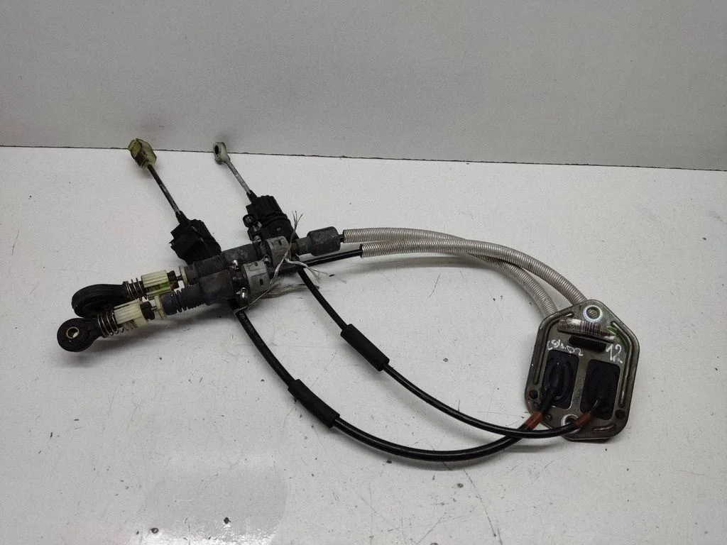 Gear shift cable linkage 43794-g4600