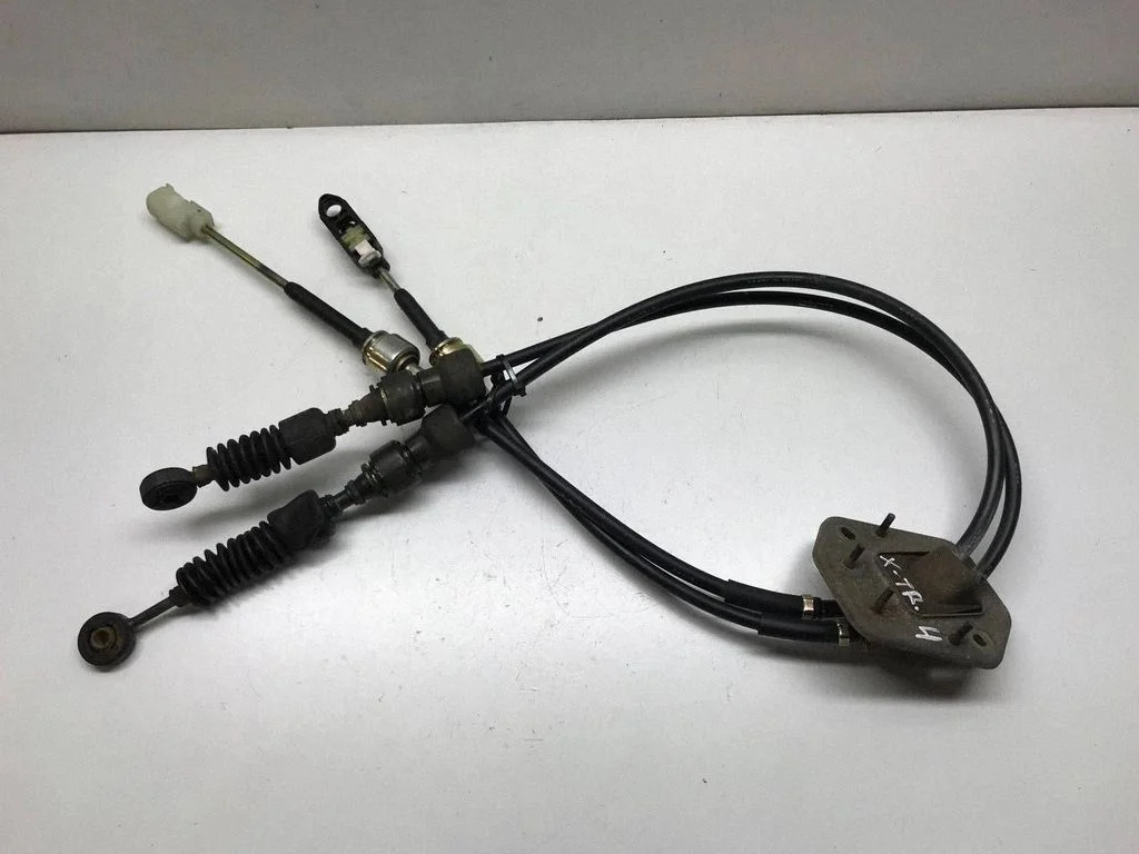 Gear shift cable linkage – Nissan X-Trail T30 (2001-2007)