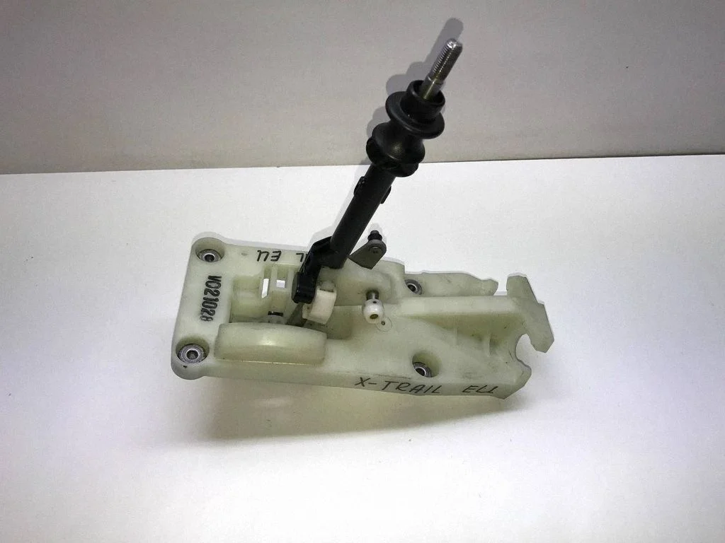 Mechanizm zmiany biegów (kulisa) V021028
