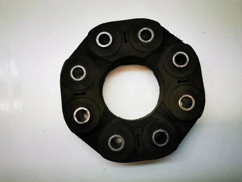 Rear prop shaft donut coupling/joint – Mercedes-Benz CLS-Class C219 (2003-2011)