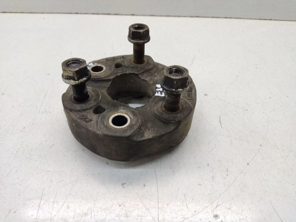 Rear prop shaft donut coupling/joint – BMW 5 Series E39 (1996-2003)