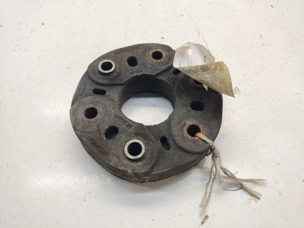 Rear prop shaft donut coupling/joint – Mercedes-Benz R-Class W251 (2005-2013)