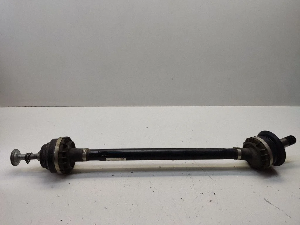Rear driveshaft 9423550