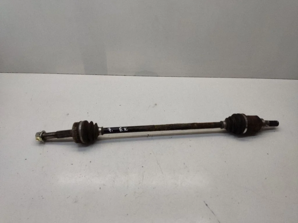 Rear driveshaft – rear left