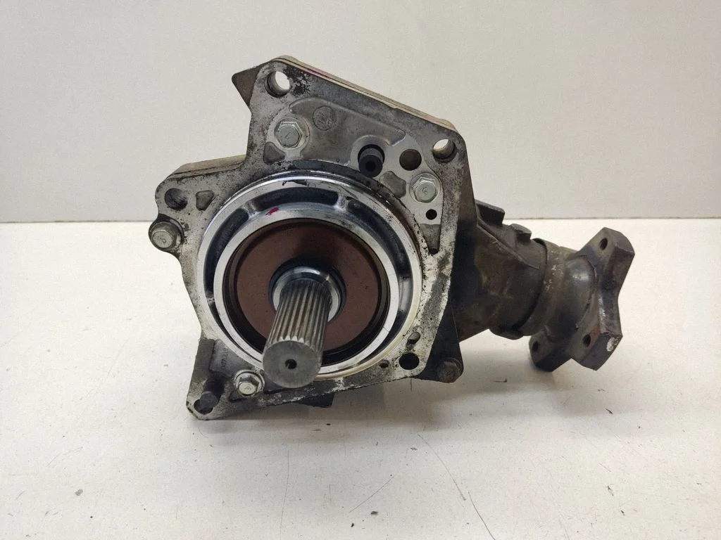 Gearbox transfer box case 067022