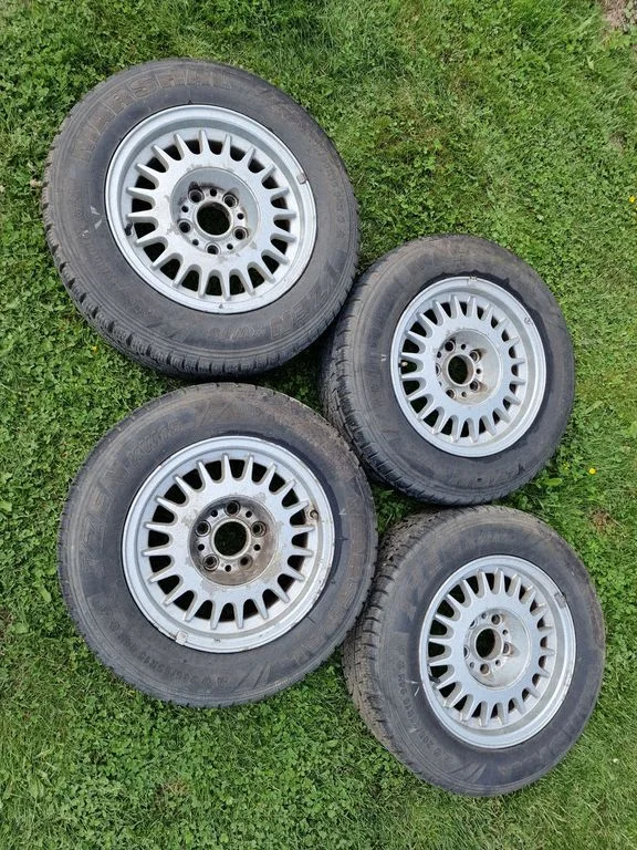 R15 alloy rim – BMW 7 Series E32 (1986-1994)