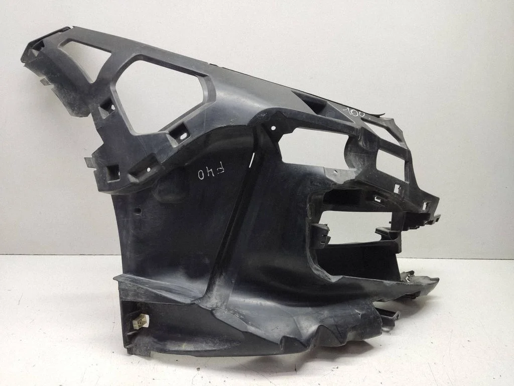 Front bumper mounting bracket – BMW 1 Series F40 (2019-2023)